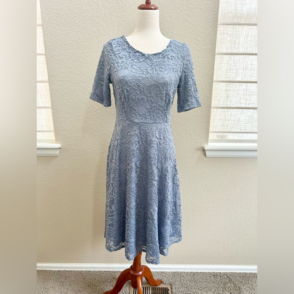 Elegant Lace A-Line Stretch lace Dress in Dusty Blue M